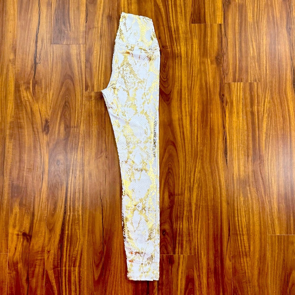 Carbon38 High-Waisted White Metallic Gold Snake Print Leggings